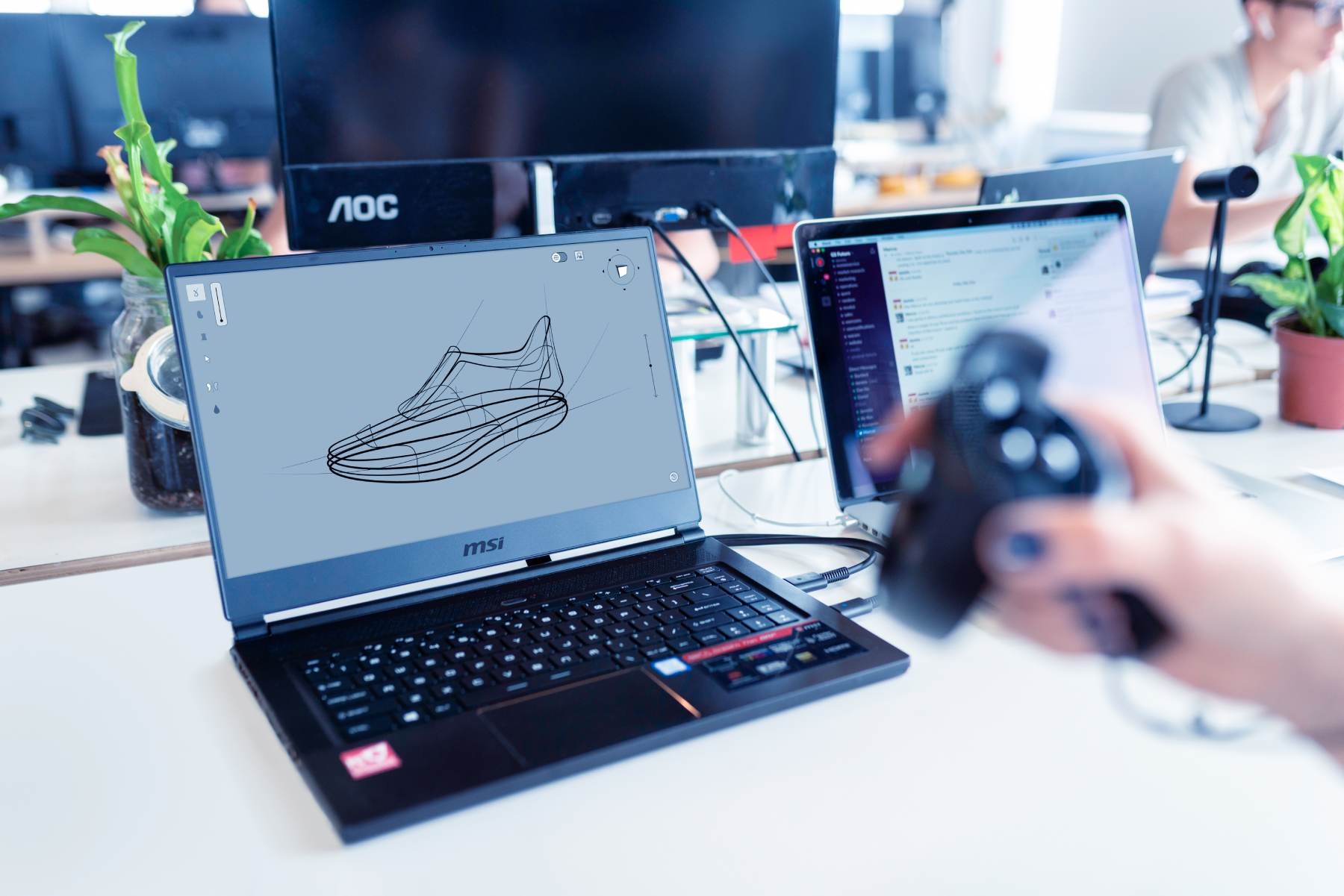 Design av sko på laptop Tele2 Företag